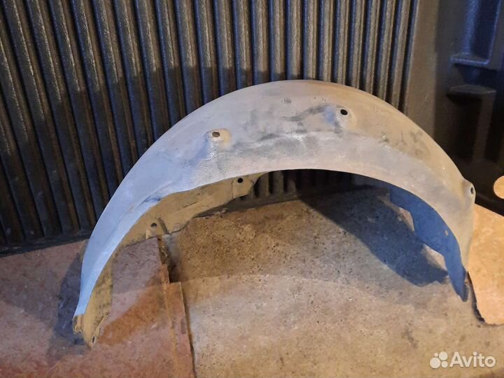 Подкрылок, брызговик задний правый Lifan Solano