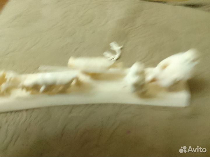 Резьба по кости скульптурная композиция- 22 см