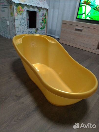 Ванночка для купания с горкой