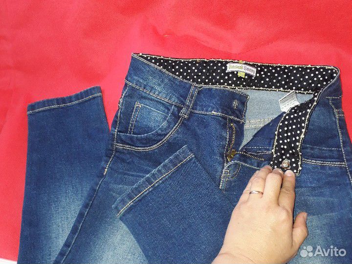 Джинсы новые