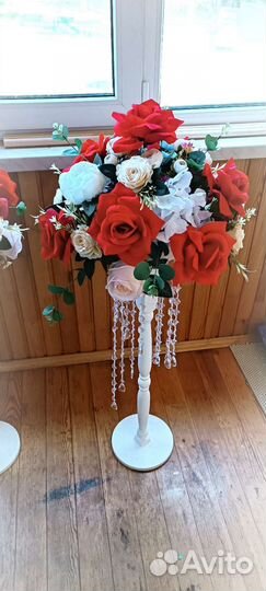 Стойки цветочные