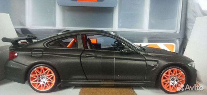 Maisto BMW m4 gts 1/24