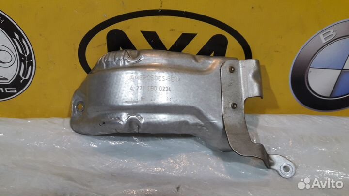 Тепловой экран с кронштейном Mercedes w212 w204