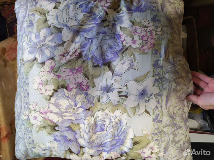 Подушка б/у