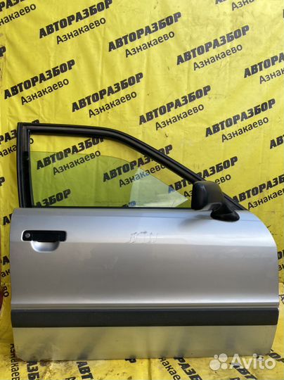 Дверь передняя правая Audi 80