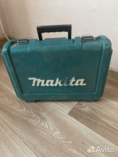 Аккумуляторная дрель шуруповерт makita