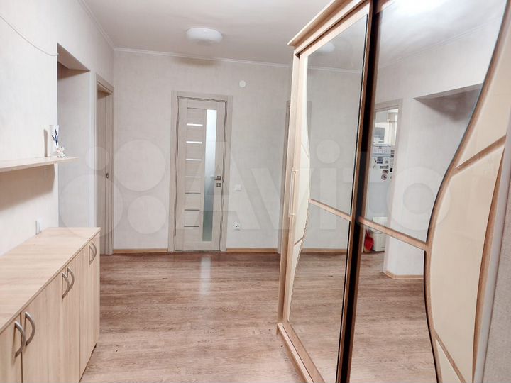 Комната 16 м² в 2-к., 25/27 эт.