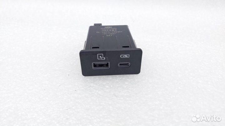 Адаптер USB Chery Tiggo 7 Pro T1E sqrg4J15 2022