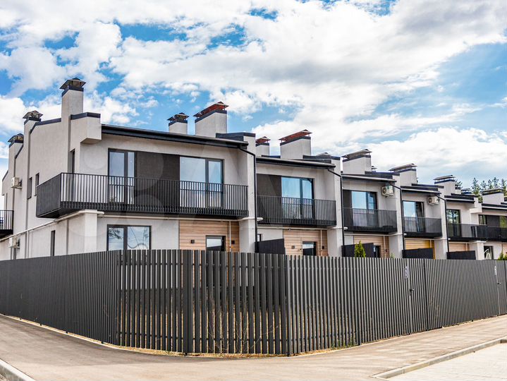 Таунхаус 83 м² на участке 1,5 сот.