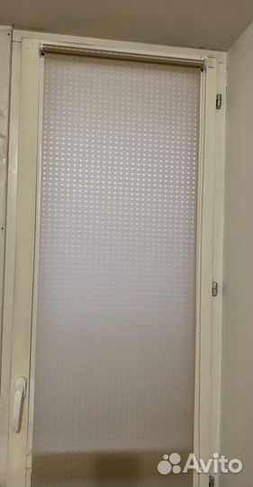 Рулонные шторы бу 2 шт