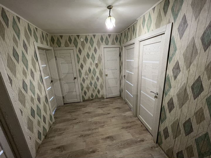 3-к. квартира, 58 м², 3/5 эт.