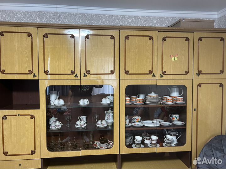 Шкаф стенка