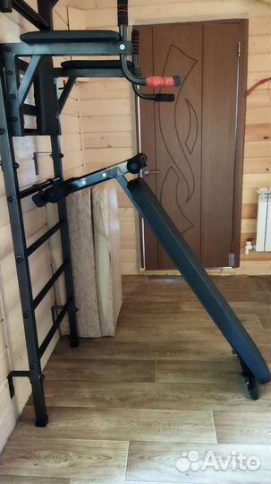 Шведская стенка с турником и брусьями