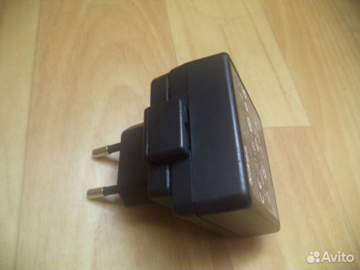 Сетевой адаптер Nicon модель EH-69P (5В ; 0,5А)