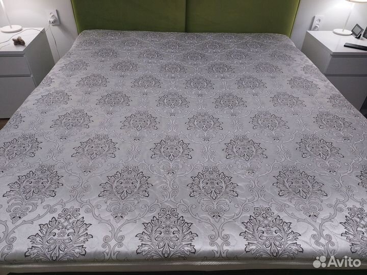 Матрас-топпер 180х200 на резинке беспружинный