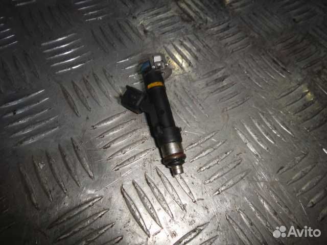 Форсунка Mazda 6 (02-12) /Mazda 3 (02-13) 1.8-2.0