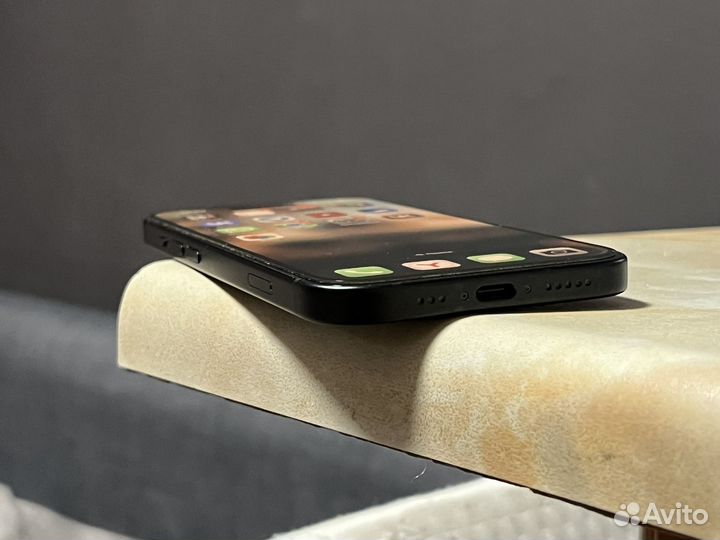 iPhone 15, 128 ГБ