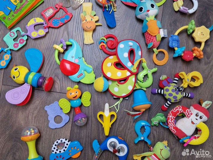 Набор из 20 игрушек для малыша первые погремушки