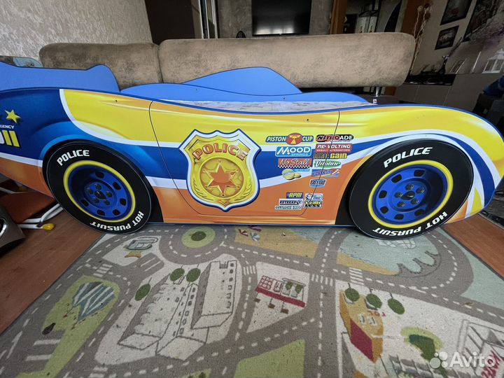 Детская кровать машинка с матрасом бу