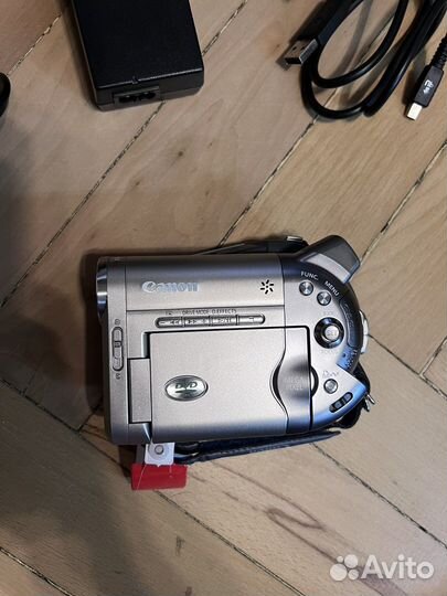 Видеокамера canon dc 10 E