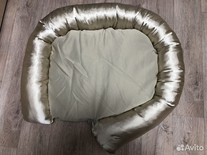 Лежанки для кошек/собак