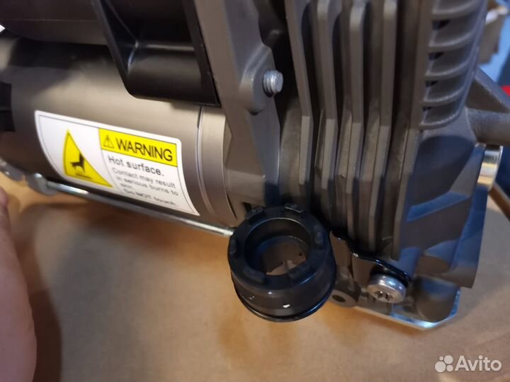 Компрессор пневмоподвес mercedes W166 A1663200104