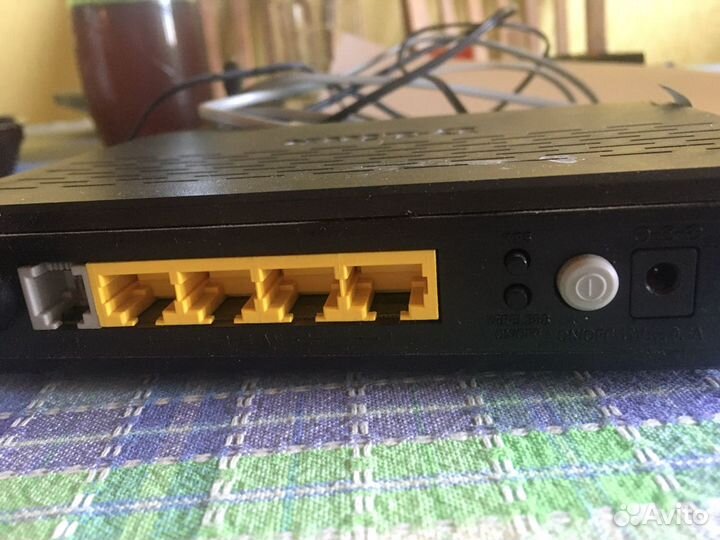 Wi-Fi роутер D-link DSL-2640U