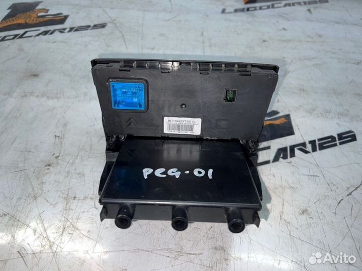 Блок управления климат-контролем Peugeot 308Sw