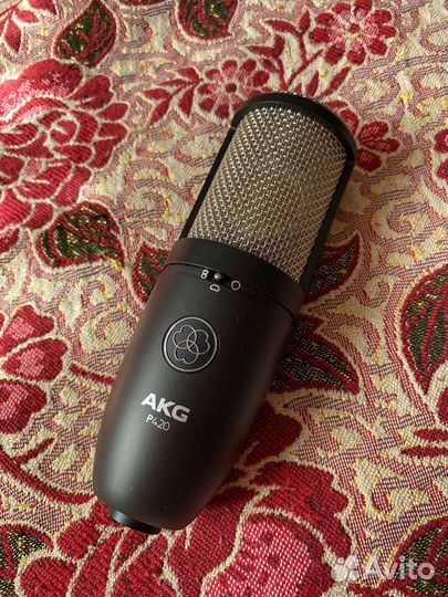 Студийный микрофон AKG 420P