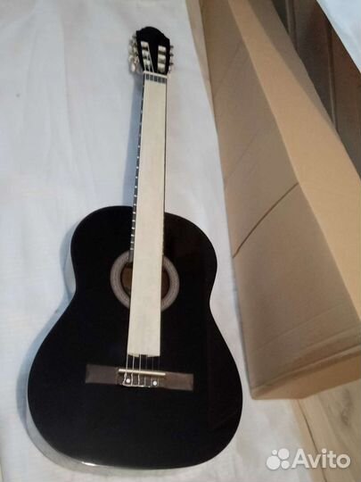 Гитара 4/4 классика Ель новая