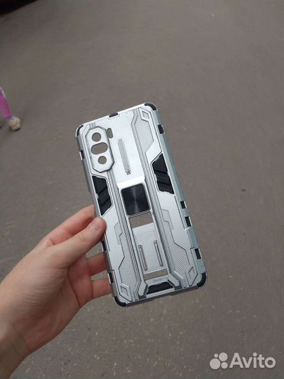 Чехол на телефон