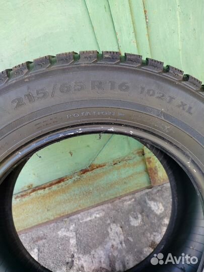 Nokian Tyres Hakkapeliitta 5 215/65 R16 28