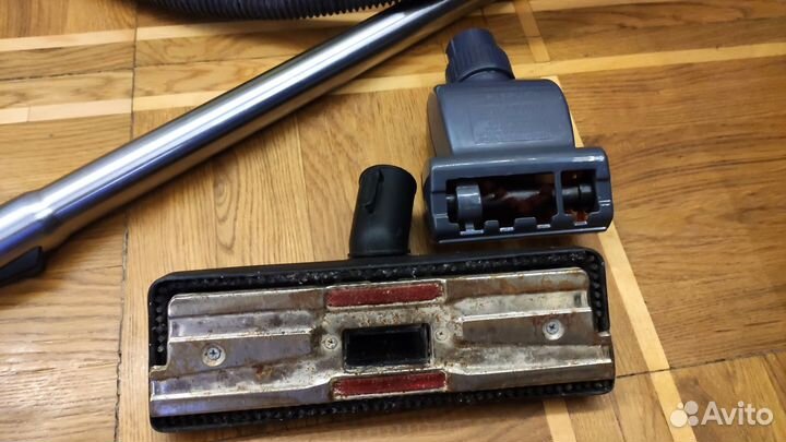 Пылесос Karcher DS5600