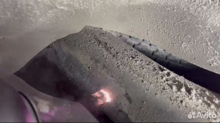 Чистка вин номера лазером