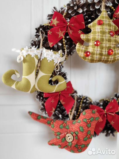 Рождественский венок новогодний подарок игрушки