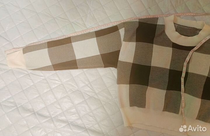 Свитер женский короткий