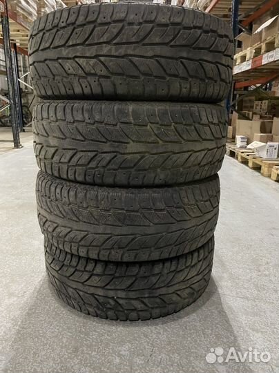 Cooper Weather-Master WSC 235/60 R17 102T