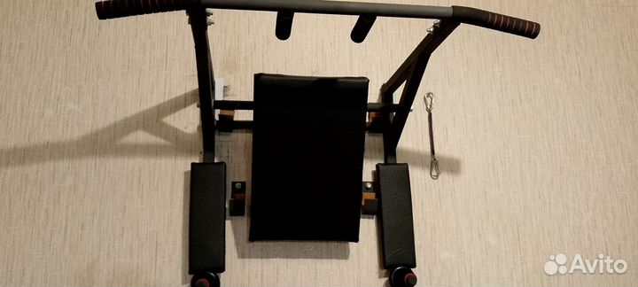 Турник настенный с брусьями