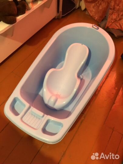 Ванночка для купания с горкой