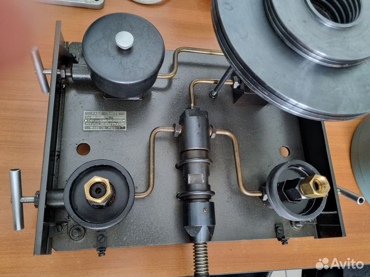 Манометр грузопоршневой MTU-60