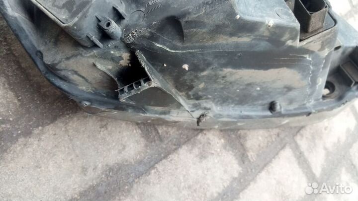 Фара левая volkswagen polo 5