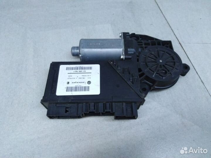 Моторчик переднего правого стеклоподъемника