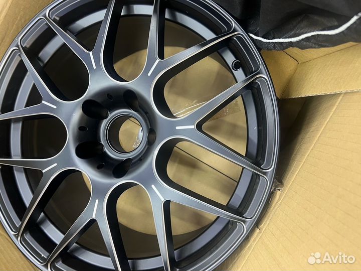 Продам диски r18 5x114.3