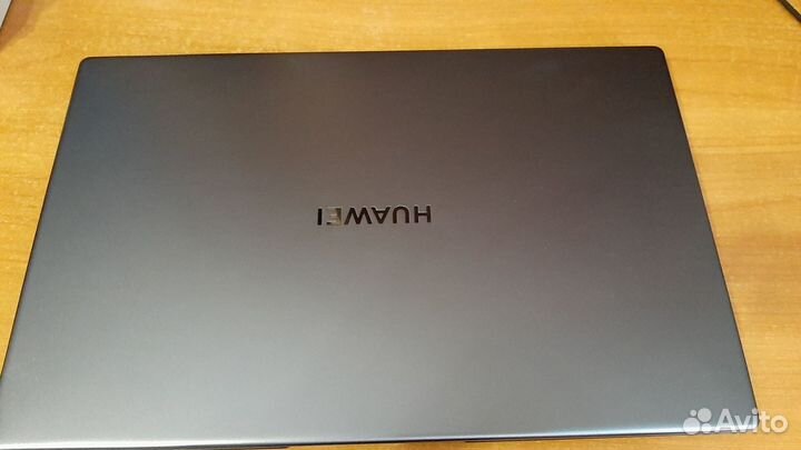 Huawei matebook d15 BoD-WDI9 i3