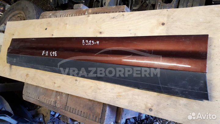 Накладка двери (молдинг) передн. лев. Porsche Caye