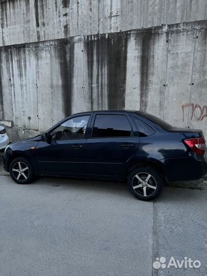 LADA Granta 1.6 МТ, 2013, 184 000 км