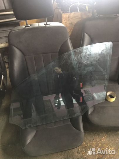 Стекло перед левое мл 164