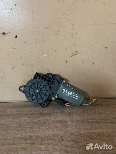 Моторчик стеклоподъемника Фьюжен, Фиеста левый