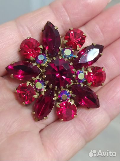 Брошь винтажная чехия