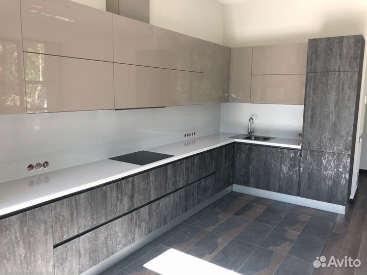 Кухонные гарнитуры